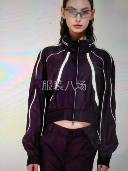 羽绒服，户外冲锋衣，工装裤，防晒服要求精品偏上-第1张图片