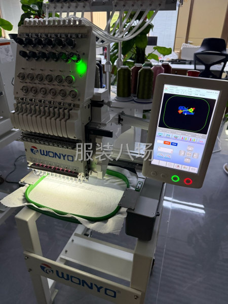 万阳小型15针绣花机-第1张图片
