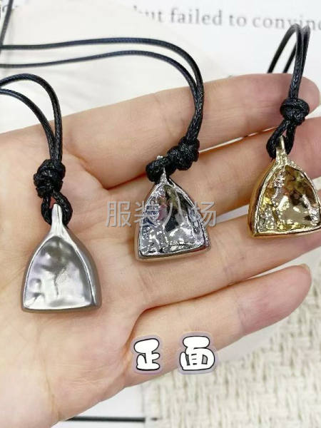 韩系ins简约轻奢风高级感金属项链大量上新
欢迎新老客户拿样-第6张图片