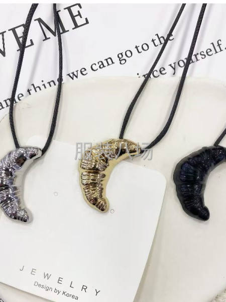 韩系ins简约轻奢风高级感金属项链大量上新
欢迎新老客户拿样-第2张图片