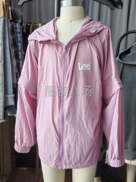 300件防晒服外发-第1张图片