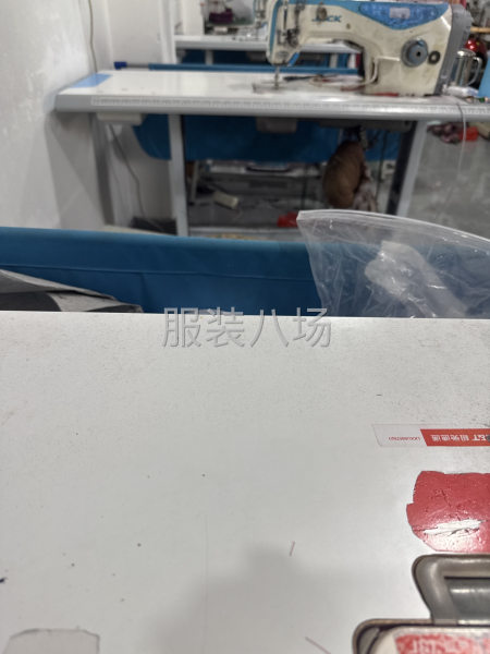 夫妻俩接裁片-第1张图片