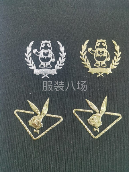 服装商标定凹凸压花制硅胶标印花工艺-第7张图片