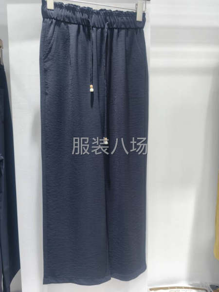 大流水线，专业生产女裤高品质女裤，承接来料加工。-第2张图片