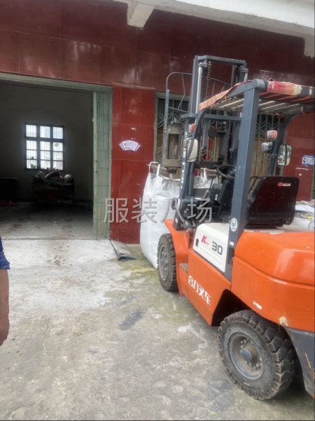 生产加工箱包 沙发套 汽车座套 狗窝箱包等等-第1张图片