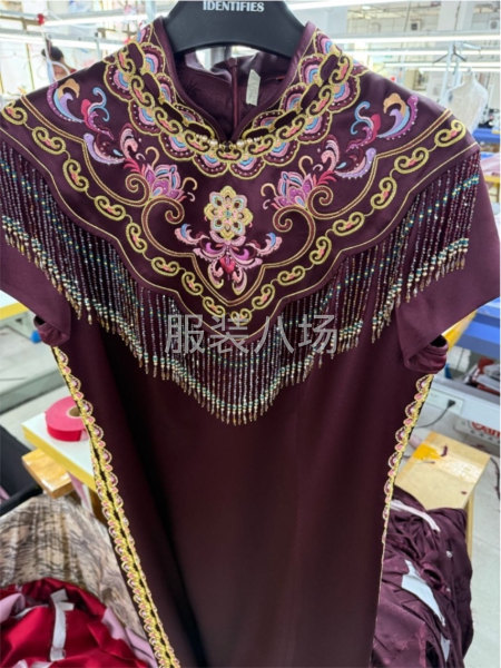 专业加工红装旗袍  新中式  国风   连衣裙  裤子-第9张图片