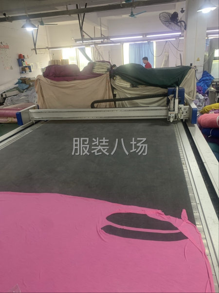 电脑裁板机最佳使用场景：服装小单快返-第1张图片