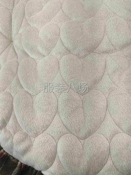 半精品或偏上小单快反（50 件起）-第1张图片