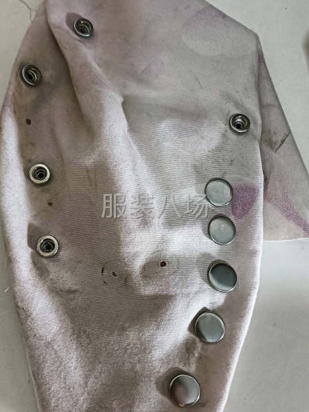 全自动钉扣机，仅做过一批活需要的联系我-第2张图片
