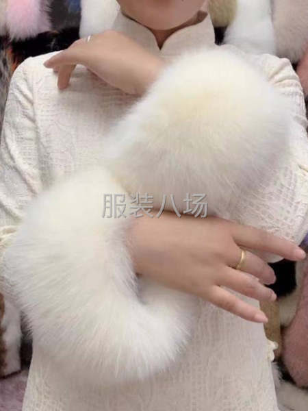 毛领加工 定制各种人造仿毛， 狐狸毛 水貂毛 貉子毛-第6张图片