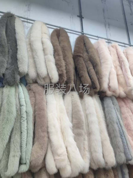 毛领加工 定制各种人造仿毛， 狐狸毛 水貂毛 貉子毛-第1张图片