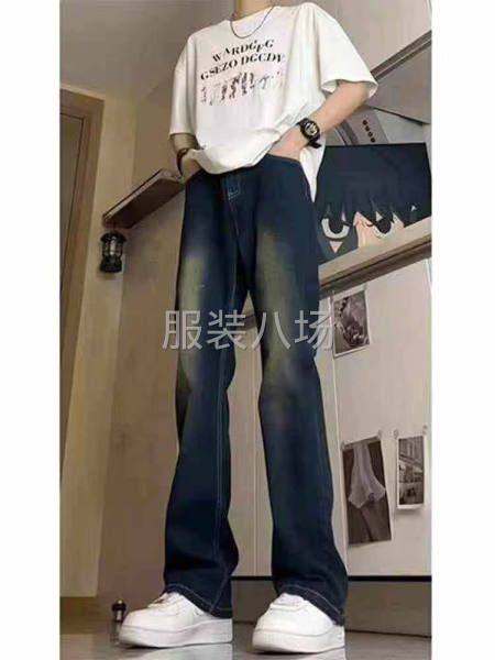 水洗渐变藏青色男款直筒牛仔裤-第1张图片