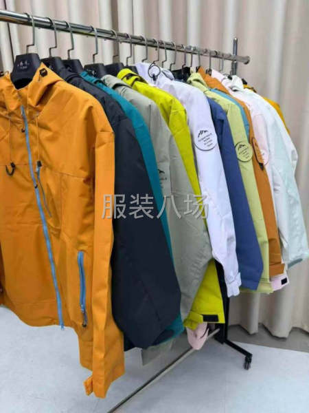 外套单冲男女款冲锋衣-第9张图片