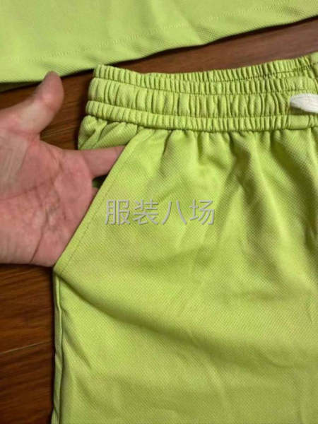 1000多套潮牌加厚套装，4个颜色如图，清货特价-第8张图片