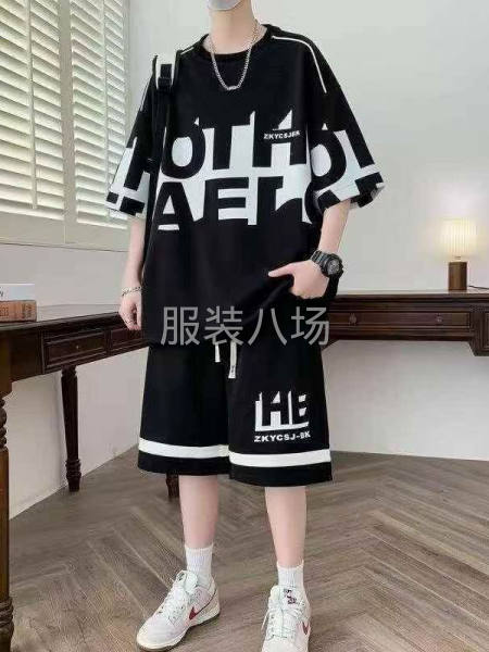 1000多套潮牌加厚套装，4个颜色如图，清货特价-第4张图片