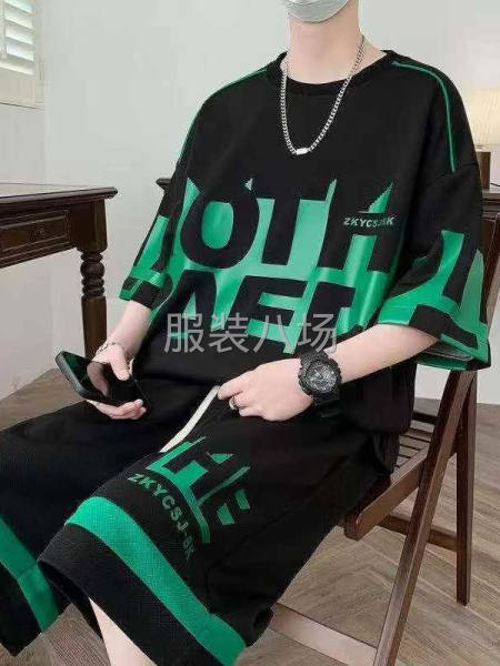1000多套潮牌加厚套装，4个颜色如图，清货特价-第2张图片