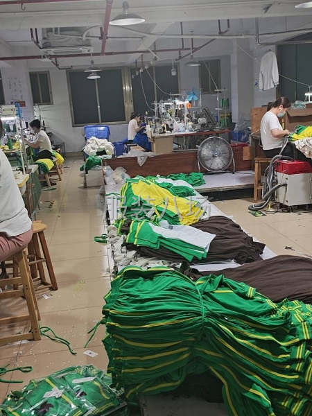 专业校服，生产加工厂，十年校服生产经验，及针织类产品-第8张图片