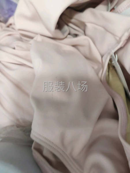 本厂有小单外发(中档淘宝货)短裙淘宝货-第1张图片
