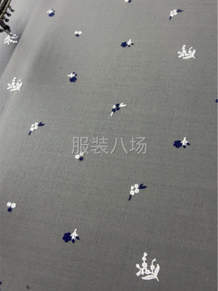专业刺绣窗帘，窗纱.服装.围巾.绳绣等各种刺绣.可来样订做.-第7张图片