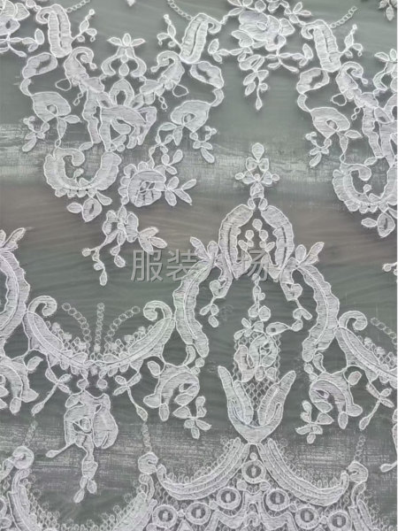 专业刺绣窗帘，窗纱.服装.围巾.绳绣等各种刺绣.可来样订做.-第8张图片