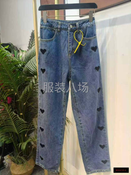 深圳品牌 爱心刺绣牛仔裤-第4张图片