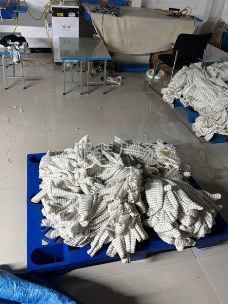 承接冲锋衣 爬爬衣 卫衣  追求质量精品-第1张图片