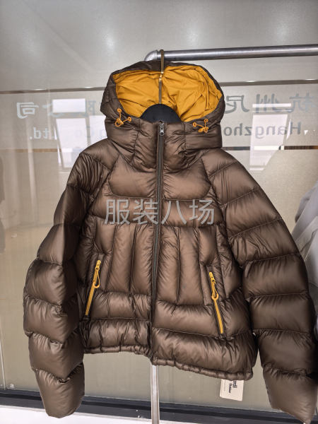 多款羽绒服外发，可常年合作。全经销单，没有定金。-第3张图片