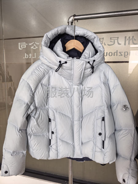 多款羽绒服外发，可常年合作。全经销单，没有定金。-第2张图片