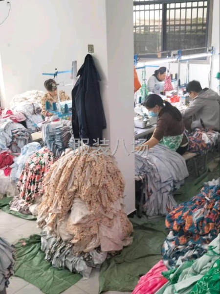 华升制衣厂承接普通针梭织连衣裙裁片加工-第5张图片