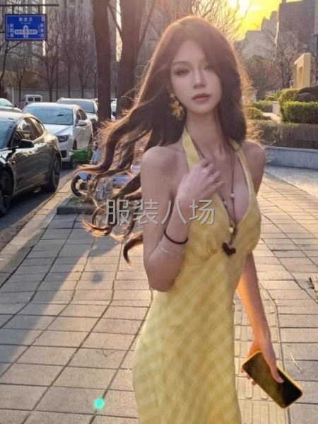 有胸垫内衬加拉链 黄色格子V领挂脖吊带连衣裙女多巴胺-第5张图片