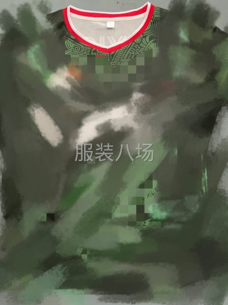 四大片鸡心领T恤外发-第1张图片