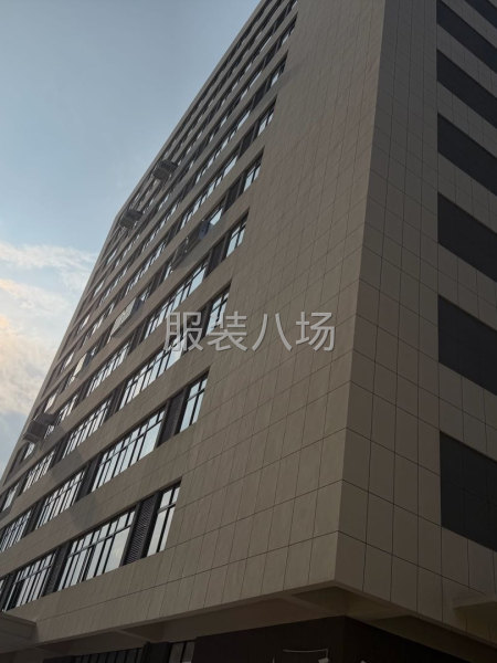 专业承接各种时装、羽绒服-第1张图片