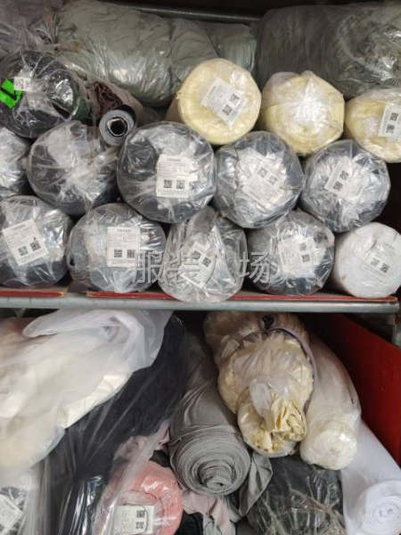 回收服装厂布行一次处理的布料-第4张图片