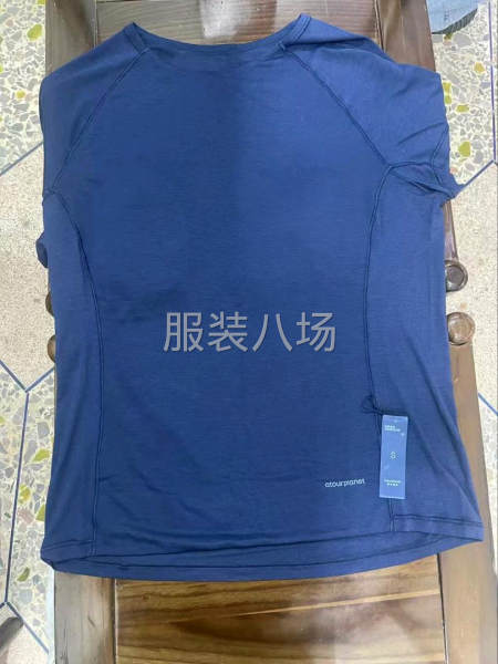 会做运动套装的请联系-第3张图片