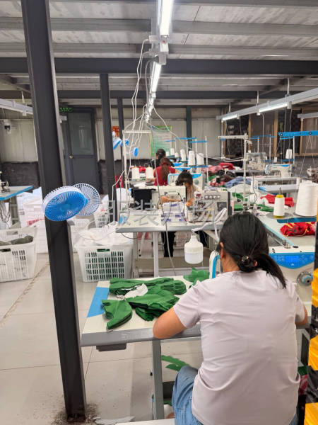 专业承接针织订单，电商平台定制，清加工，随时上线，需要的老板-第1张图片