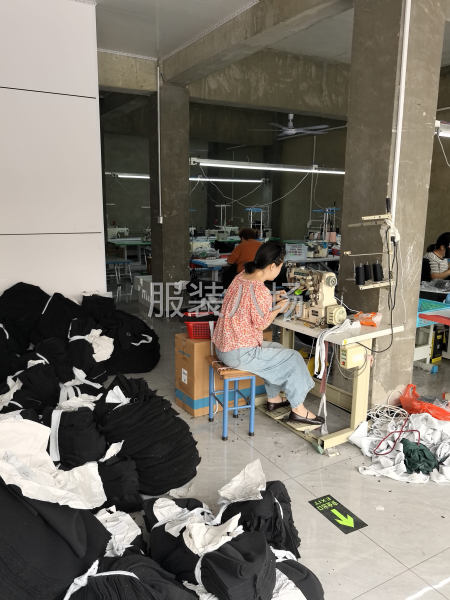 针织，梭织，卫衣为主，出货快，找结账爽快的老板，希望长期合作-第1张图片