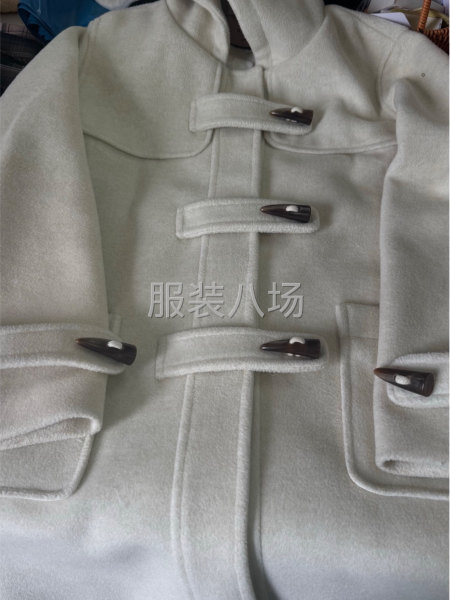 寻长期合作女装工厂（稳定订单）牛角扣大衣-第2张图片