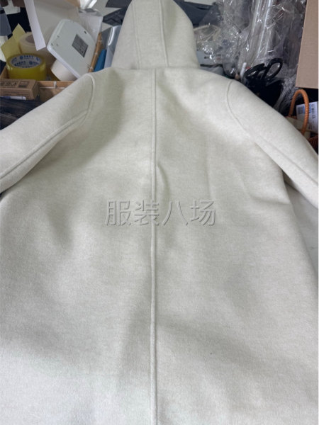寻长期合作女装工厂（稳定订单）牛角扣大衣-第5张图片