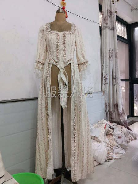 承接各类服装-第1张图片