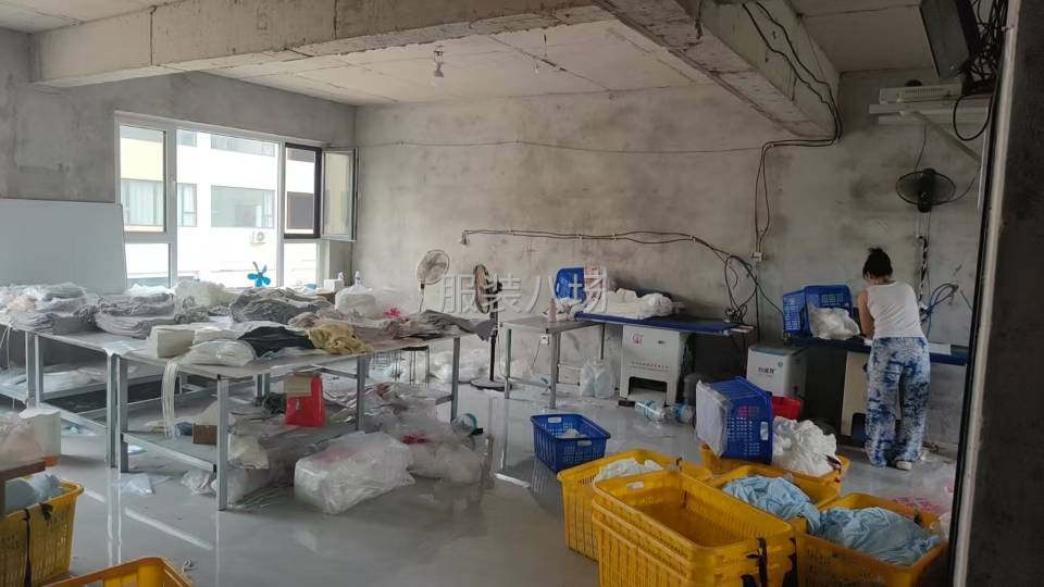 服装厂带设备，带客户转让-第2张图片