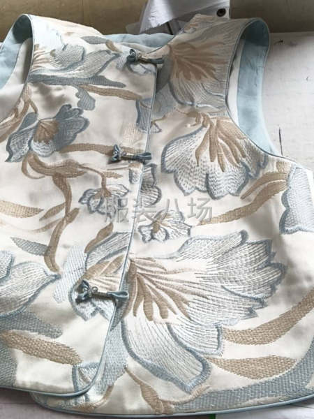 半精品背心，做好付百分之八十加工费，剩下的月底结清。夫妻对来-第1张图片