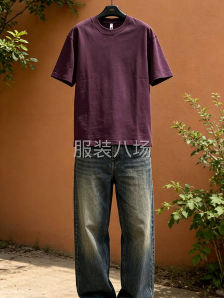 服装，鞋子，校服库存要处理的，可以联系哦，3000平仓库缺货-第1张图片