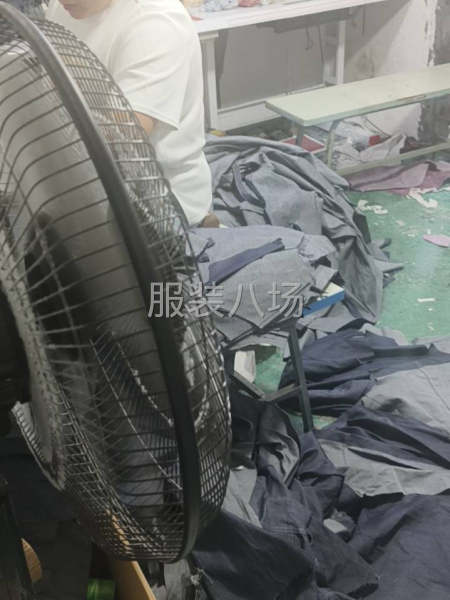 主要生产牛仔裤，牛仔外套，棉麻-第2张图片
