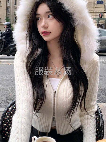 2026最新款超短露脐毛领女装-第5张图片
