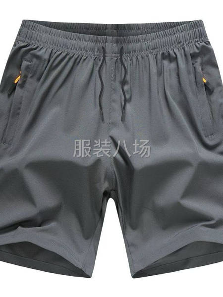 常年做裤子-第1张图片