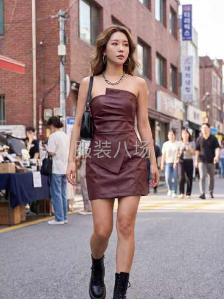 皮裙、做工精美、价格不合适勿扰-第1张图片