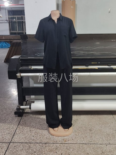 女装套装、做工精美-第1张图片