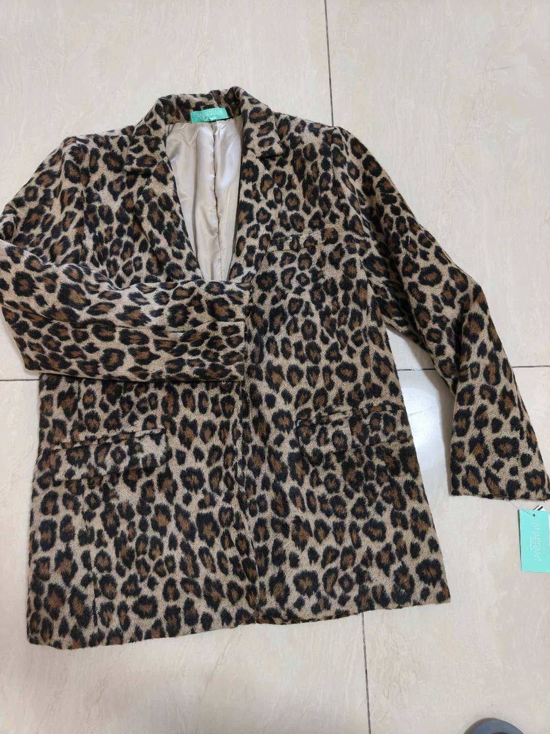 外套1700件外发，要广州市内或是省内