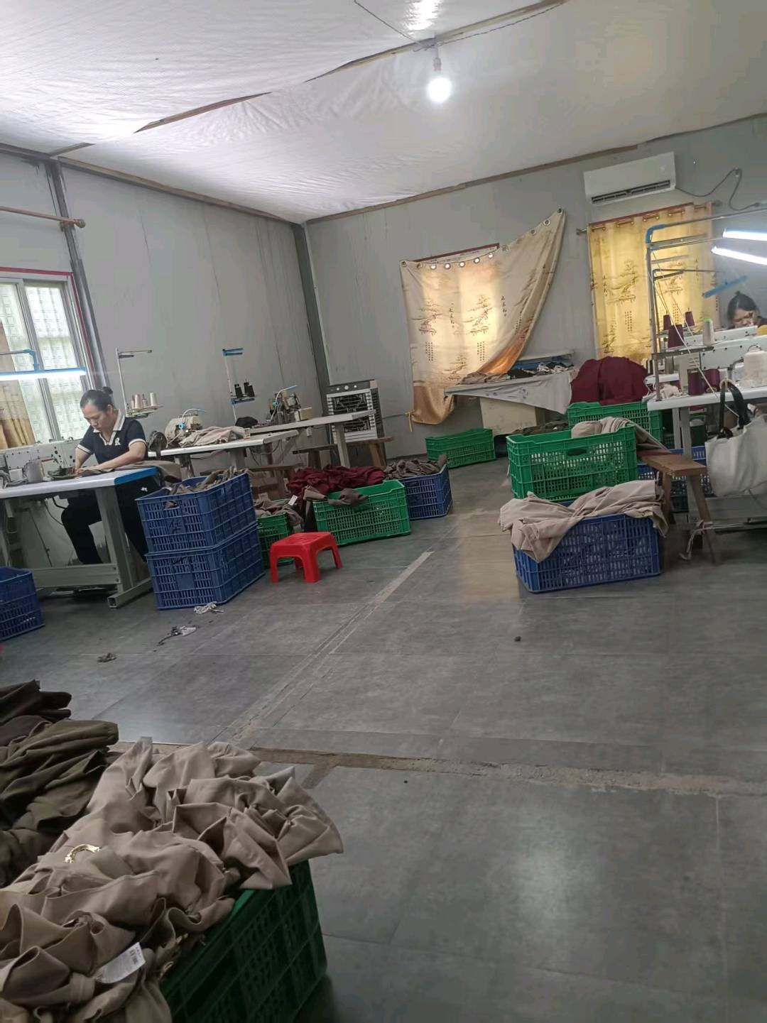 桂林承接各类服装针织 梭织 连衣裙 衬衫 冲锋衣外套