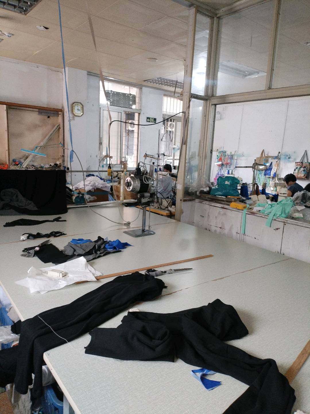 佛山卫衣T恤女裤校服针梳织加工